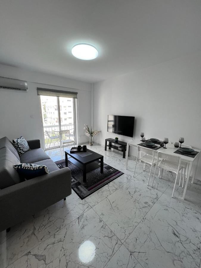 Amalia Residences Nikosia Exterior foto